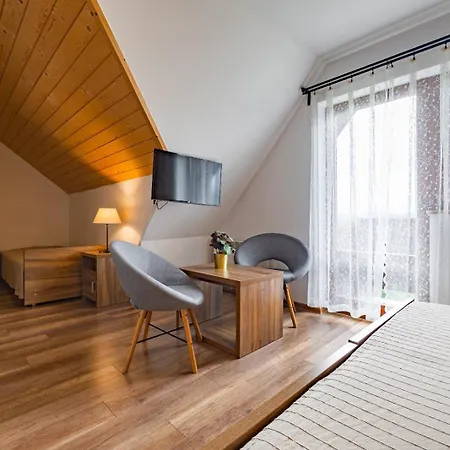 Owca Czarna Bed & Breakfast