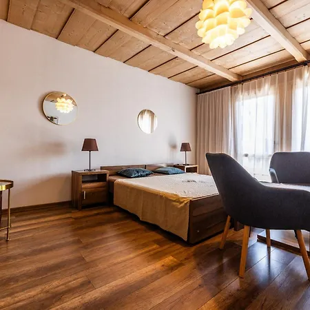 Owca Czarna B&B 부코비나 타트잔스카