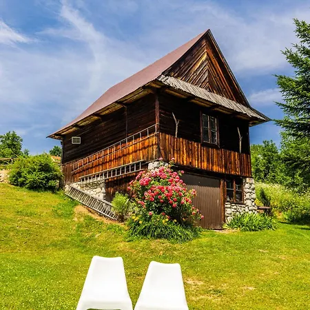 Owca Czarna Bed and Breakfast 3*